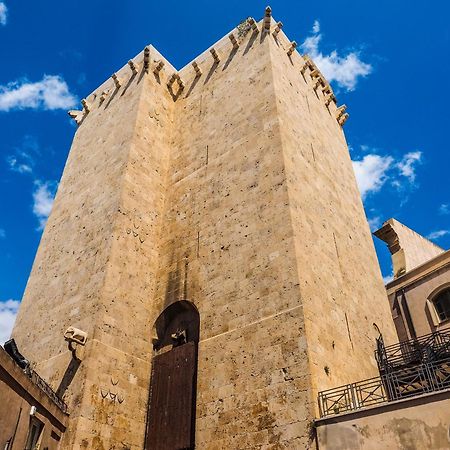 Casa Storica Di Charme Con Vista Mare Nel Cuore Di Cagliari Exterior photo
