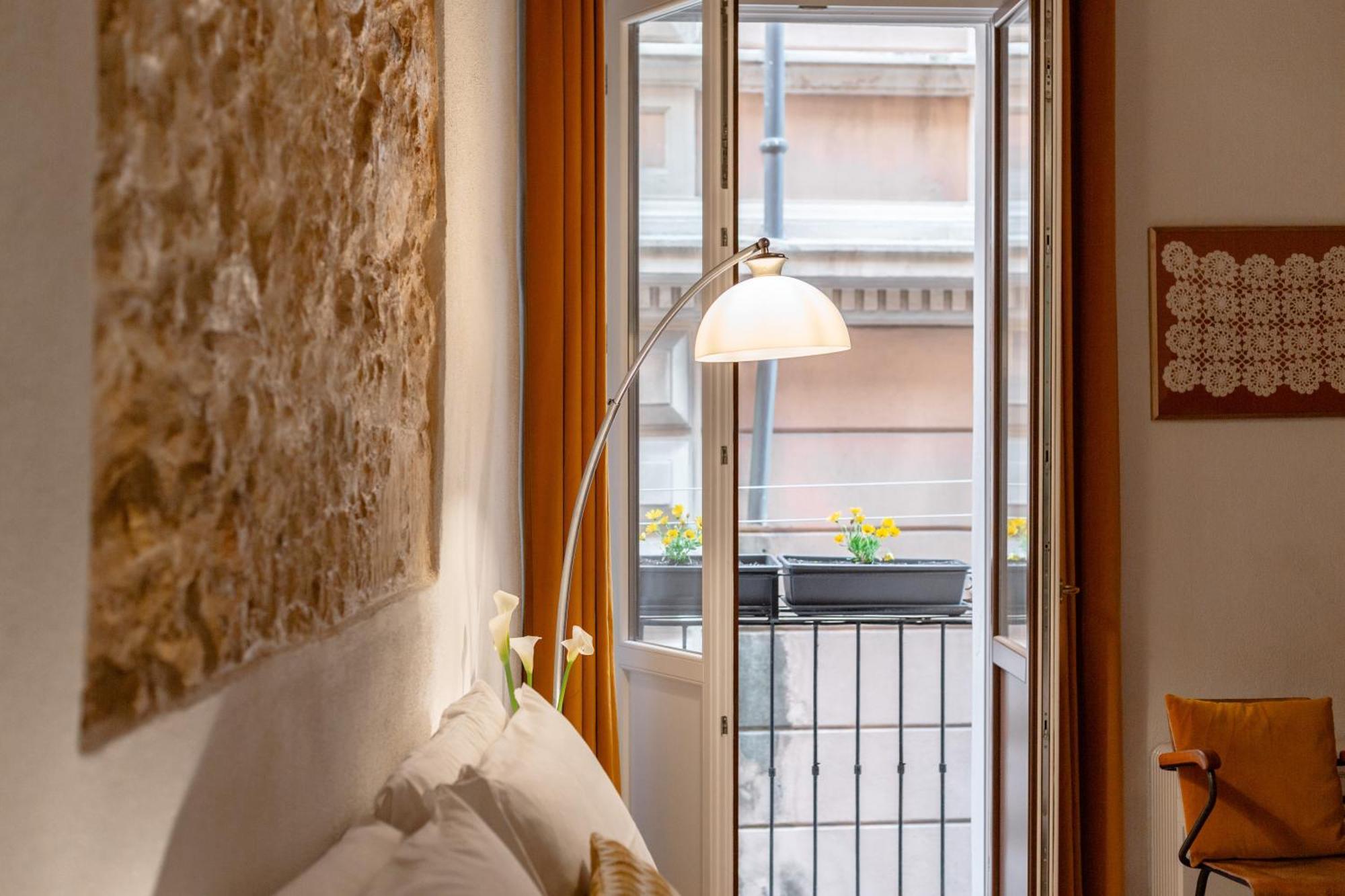 Casa Storica Di Charme Con Vista Mare Nel Cuore Di Cagliari Exterior photo